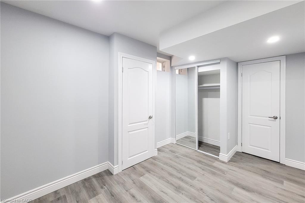 11 Seanesy Drive, Thorold, ON - Indoor Photo Showing Other Room