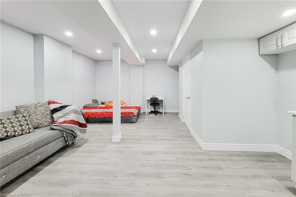 11 Seanesy Drive, Thorold, ON - Indoor Photo Showing Basement