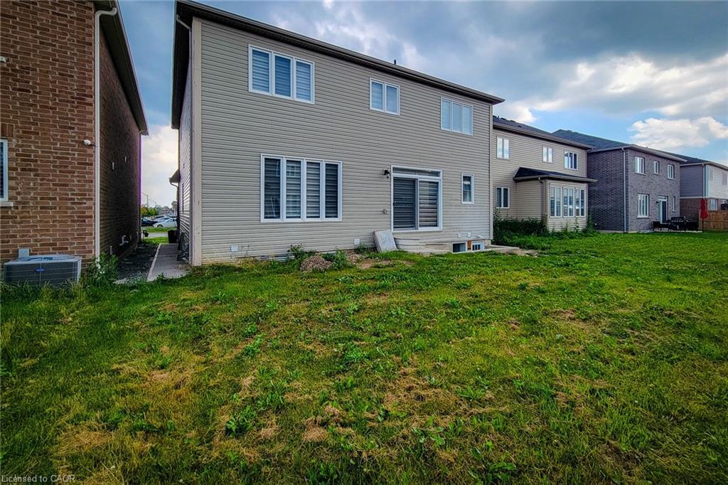 11 Seanesy Drive, Thorold, ON - Outdoor With Exterior