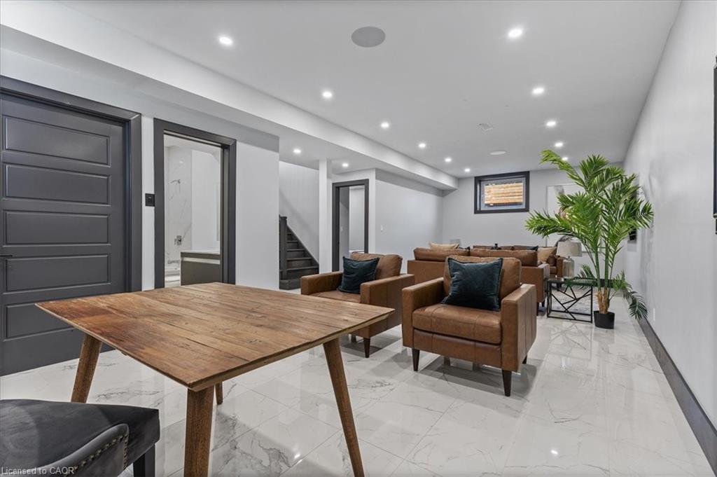 404 Montrose Street N, Cambridge, ON - Indoor