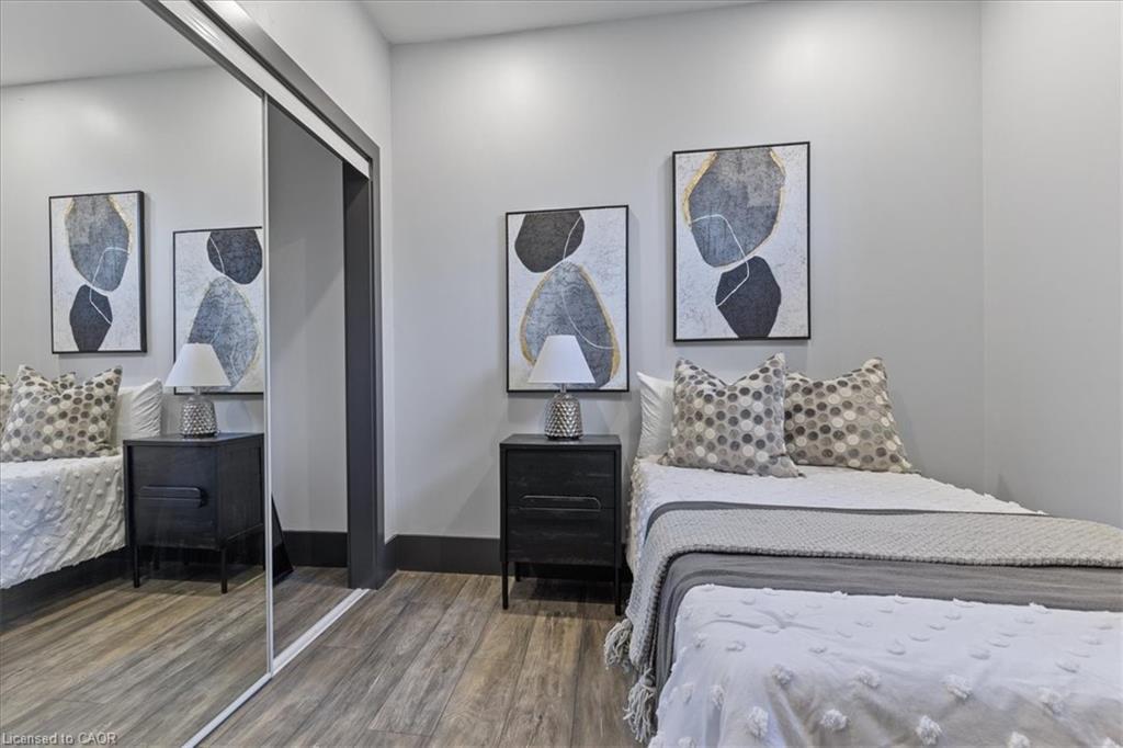 404 Montrose Street N, Cambridge, ON - Indoor Photo Showing Bedroom