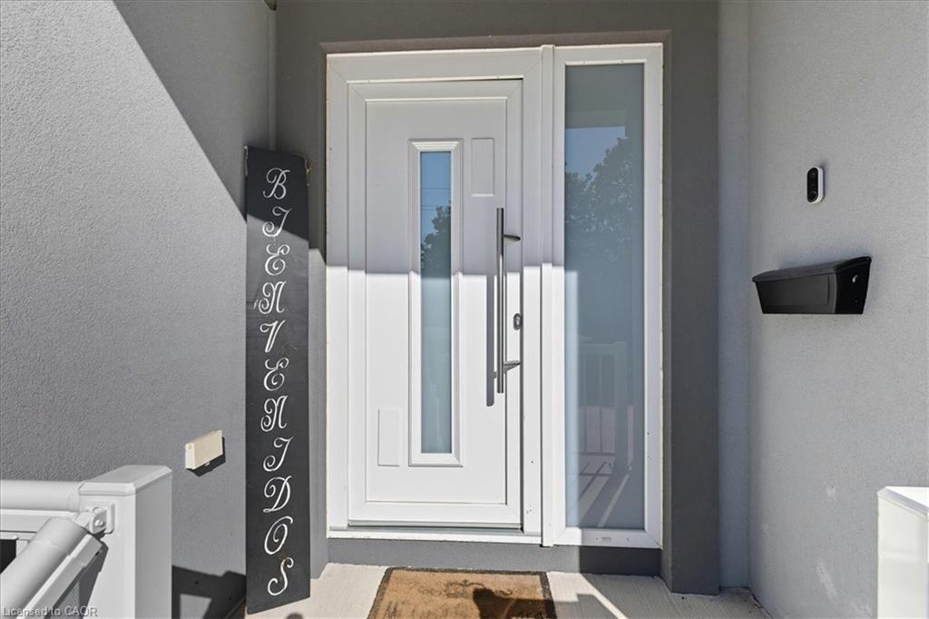 404 Montrose Street N, Cambridge, ON - Outdoor With Exterior