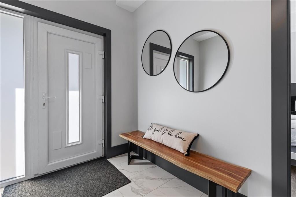 404 Montrose Street N, Cambridge, ON - Indoor Photo Showing Other Room