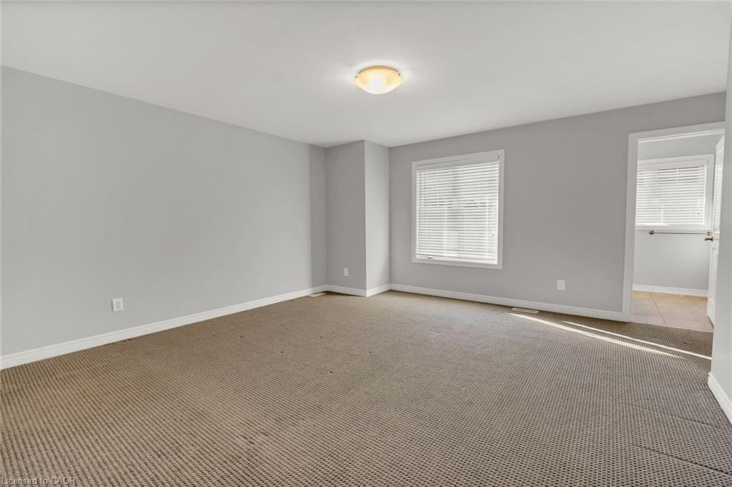 152 Heron Street, Welland, ON - Indoor Photo Showing Other Room