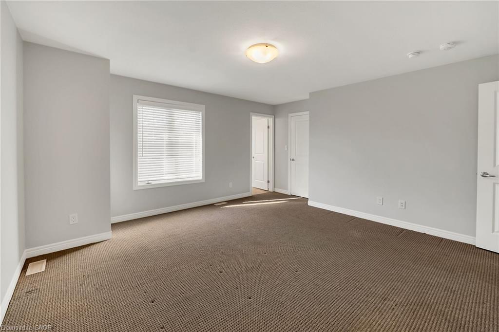 152 Heron Street, Welland, ON - Indoor Photo Showing Other Room