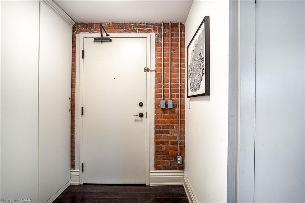 104-200 Stinson Street, Hamilton, ON - Indoor Photo Showing Other Room