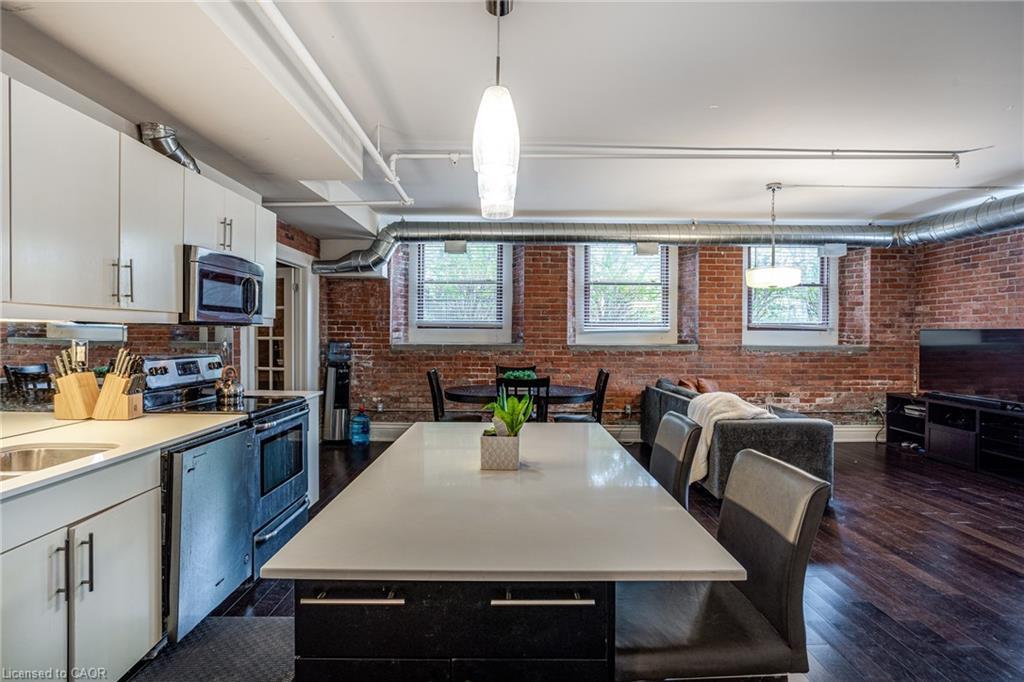 104-200 Stinson Street, Hamilton, ON - Indoor