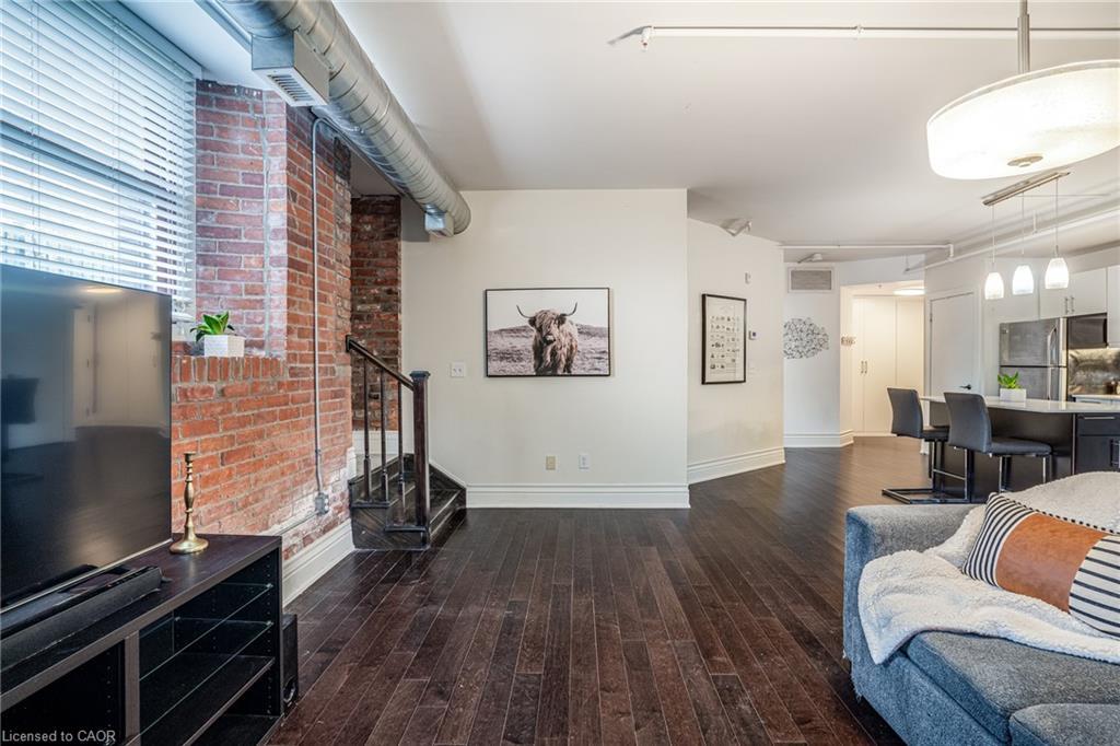 104-200 Stinson Street, Hamilton, ON - Indoor