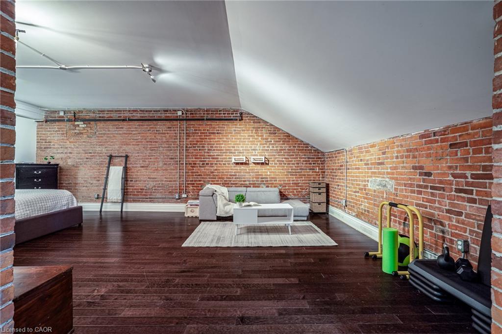 104-200 Stinson Street, Hamilton, ON - Indoor