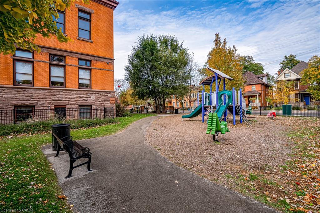 104-200 Stinson Street, Hamilton, ON - Outdoor