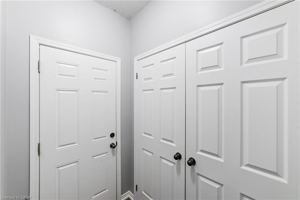 4 Tinlin Drive, Binbrook, ON - Indoor Photo Showing Other Room