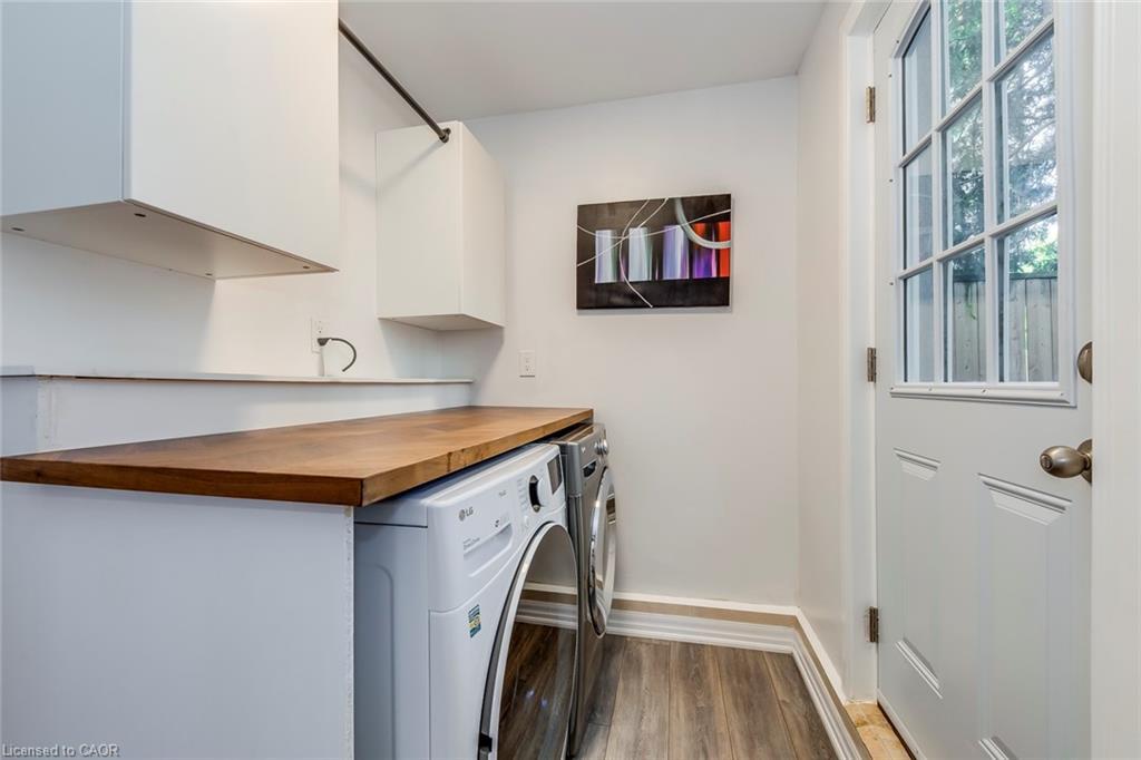 5281 Cindy Lane, Burlington, ON - Indoor Photo Showing Laundry Room
