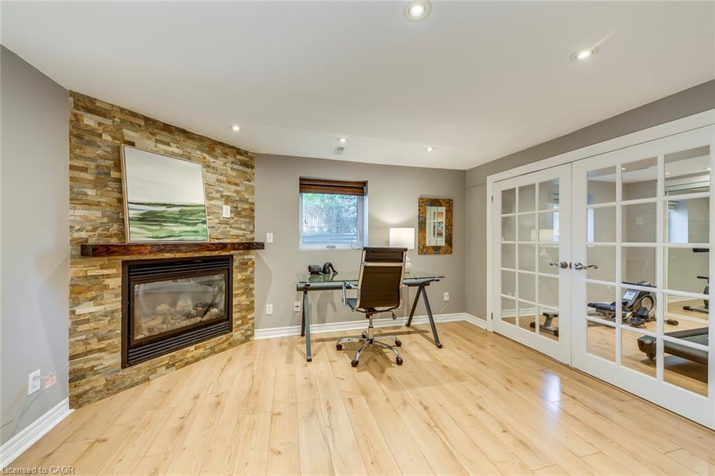 5281 Cindy Lane, Burlington, ON - Indoor Photo Showing Other Room With Fireplace