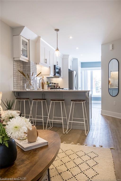 A-225 East 24Th Street, Hamilton, ON - Indoor Photo Showing Kitchen With Stainless Steel Kitchen With Upgraded Kitchen