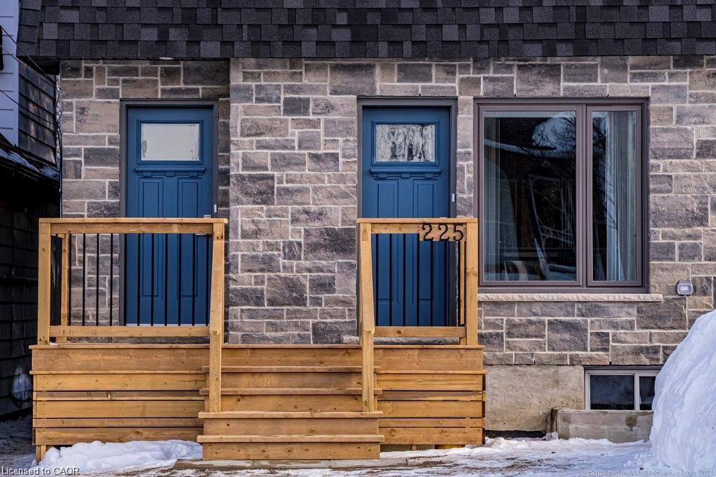 A-225 East 24Th Street, Hamilton, ON - Outdoor