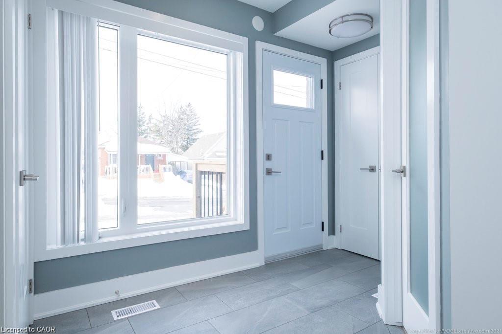 A-225 East 24Th Street, Hamilton, ON - Indoor Photo Showing Other Room