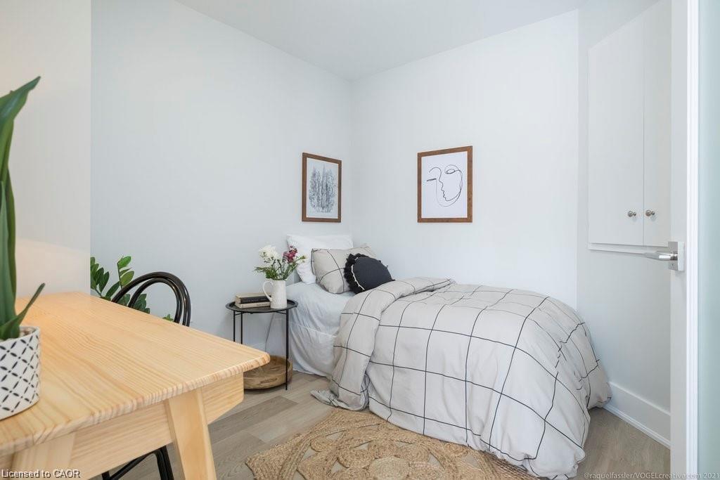 A-225 East 24Th Street, Hamilton, ON - Indoor Photo Showing Bedroom
