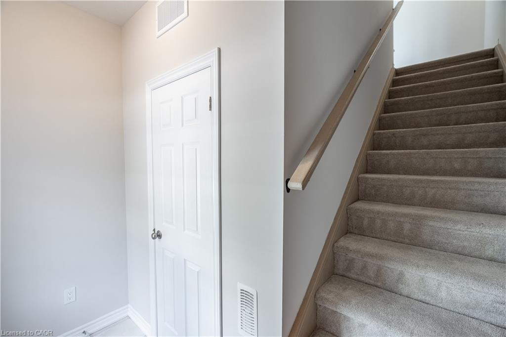 7-677 Park Road, Brantford, ON - Indoor Photo Showing Other Room