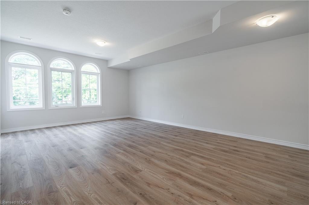 7-677 Park Road, Brantford, ON - Indoor Photo Showing Other Room