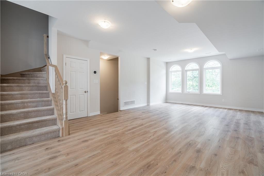 7-677 Park Road, Brantford, ON - Indoor Photo Showing Other Room