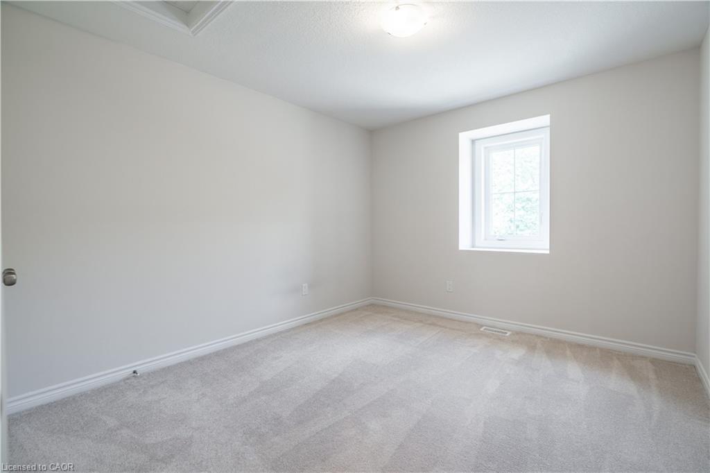 7-677 Park Road, Brantford, ON - Indoor Photo Showing Other Room