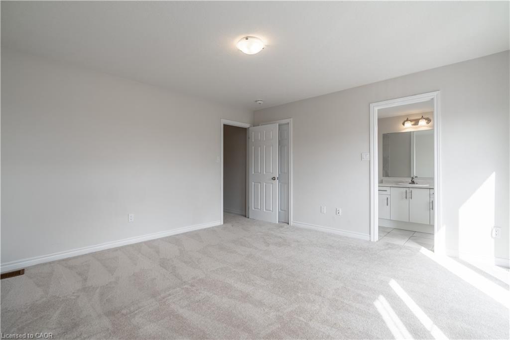 7-677 Park Road, Brantford, ON - Indoor Photo Showing Other Room