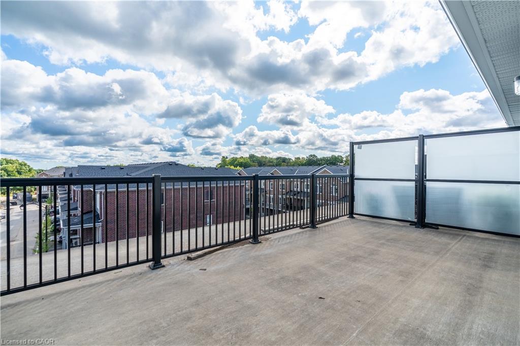 7-677 Park Road, Brantford, ON - Outdoor