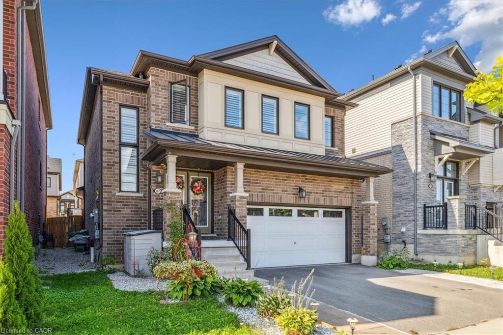 107 Pagebrook Crescent, Stoney Creek, ON - Outdoor With Facade