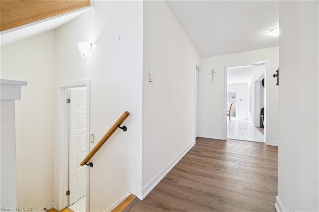 107 Pagebrook Crescent, Stoney Creek, ON - Indoor Photo Showing Other Room