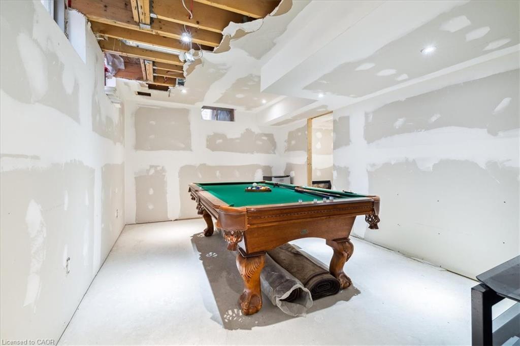 107 Pagebrook Crescent, Stoney Creek, ON - Indoor Photo Showing Other Room