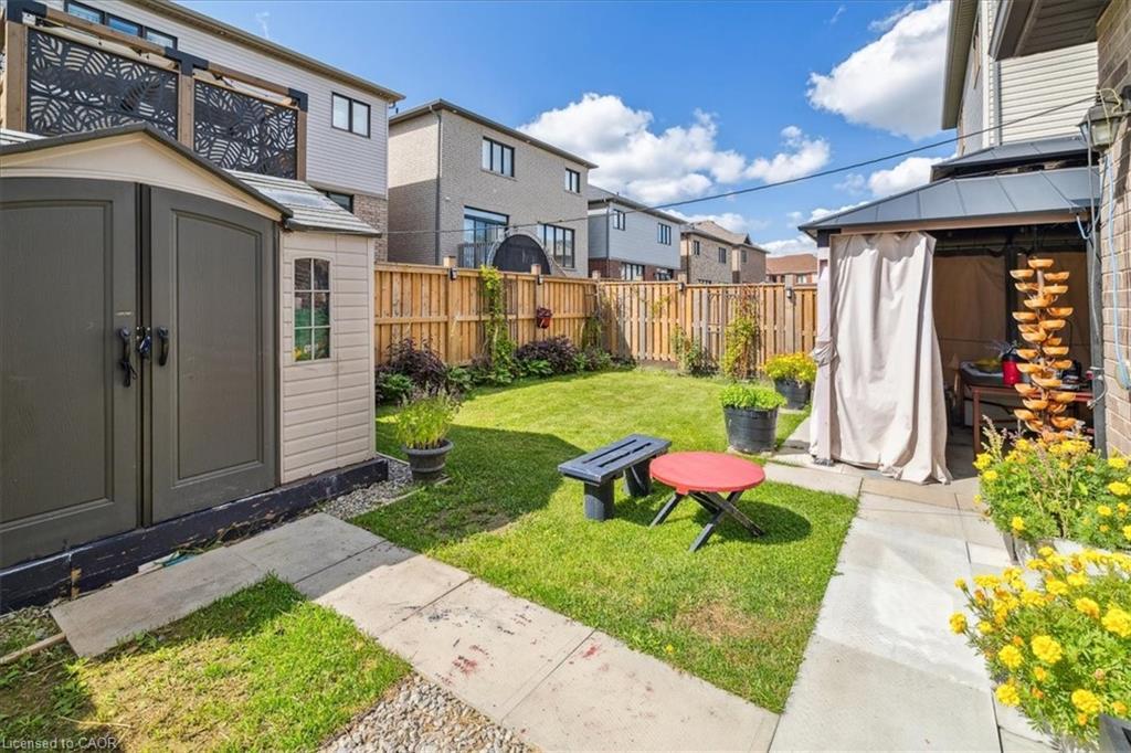 107 Pagebrook Crescent, Stoney Creek, ON - Outdoor