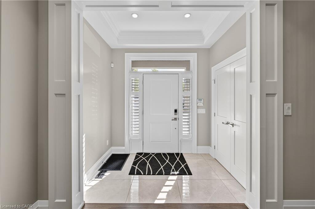 18 David Avenue, Hamilton, ON - Indoor Photo Showing Other Room