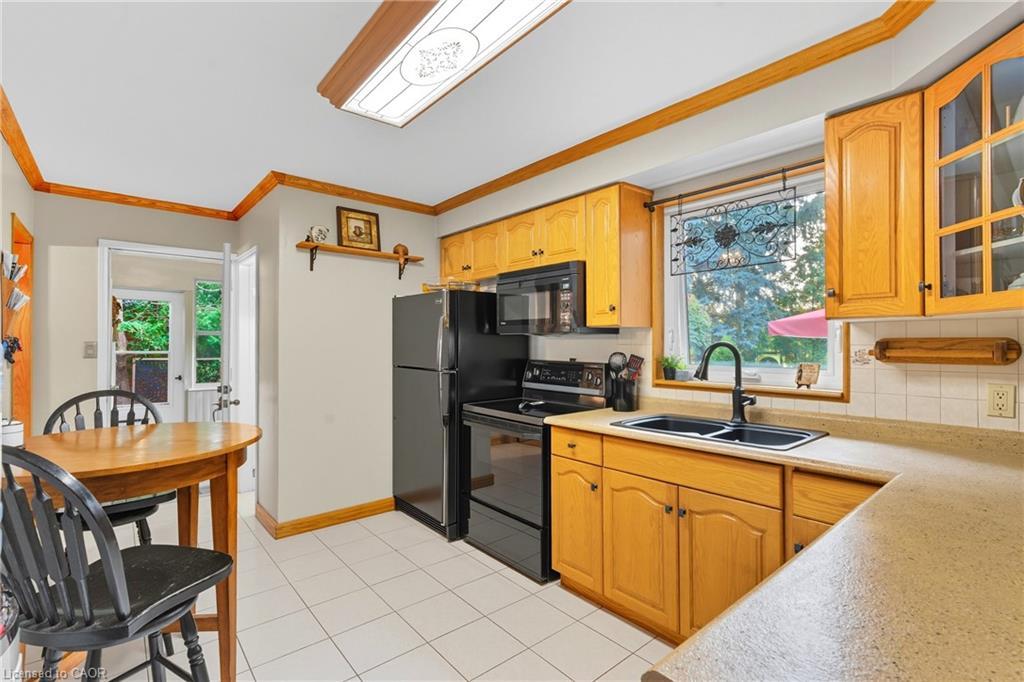 1159 Greening Avenue, Mississauga, ON - Indoor Photo Showing Kitchen With Double Sink