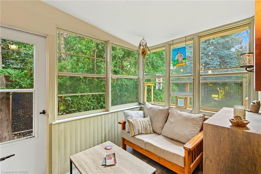 1159 Greening Avenue, Mississauga, ON - Indoor Photo Showing Living Room