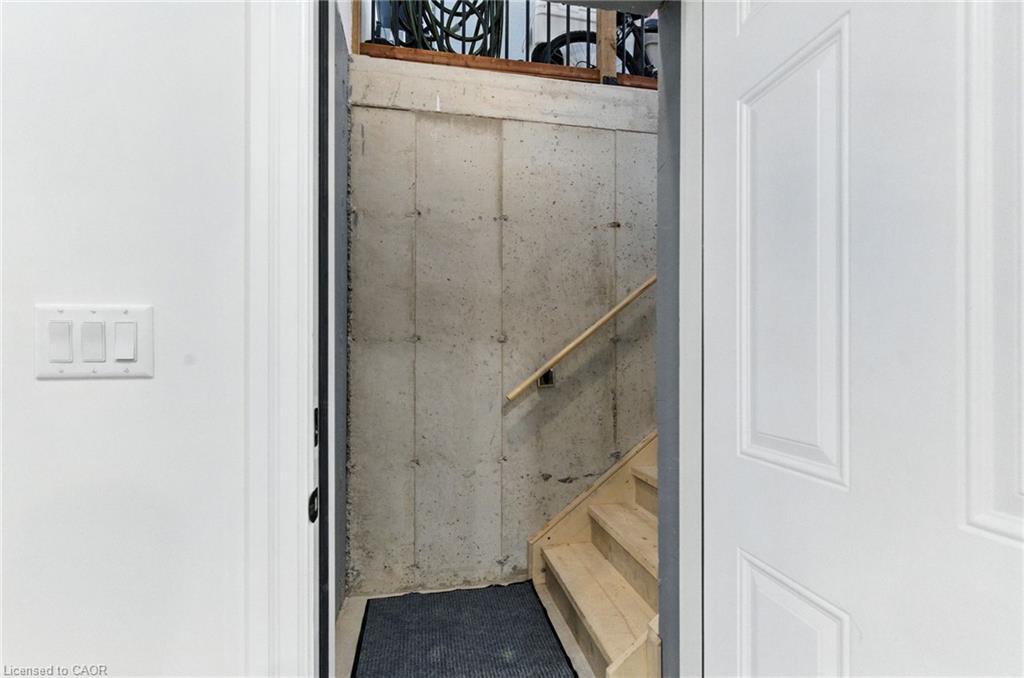 270 Charles Street, Waterford, ON -