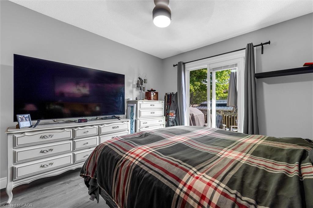 110 Graystone Crescent, Welland, ON - Indoor Photo Showing Bedroom