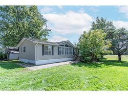 1161 4th Concession Road W Flamborough, ON L8B 0X3