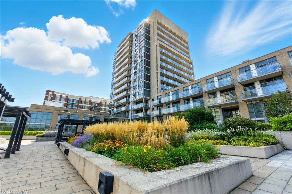 202-1940 Ironstone Drive, Burlington, ON - Outdoor With Facade