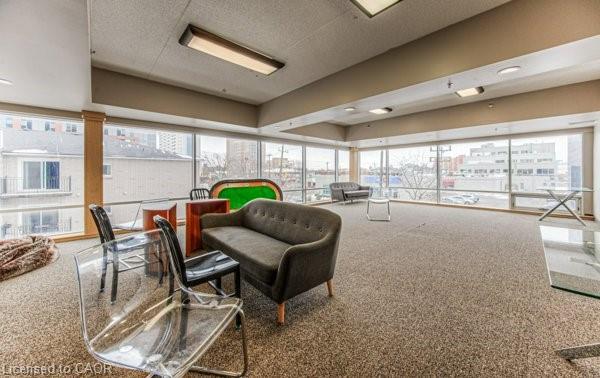 304-8 Hickory Street W, Waterloo, ON - Indoor Photo Showing Other Room