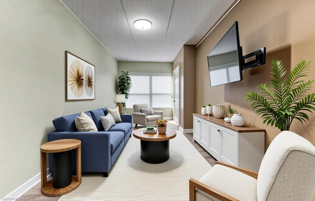 304-8 Hickory Street W, Waterloo, ON - Indoor Photo Showing Living Room