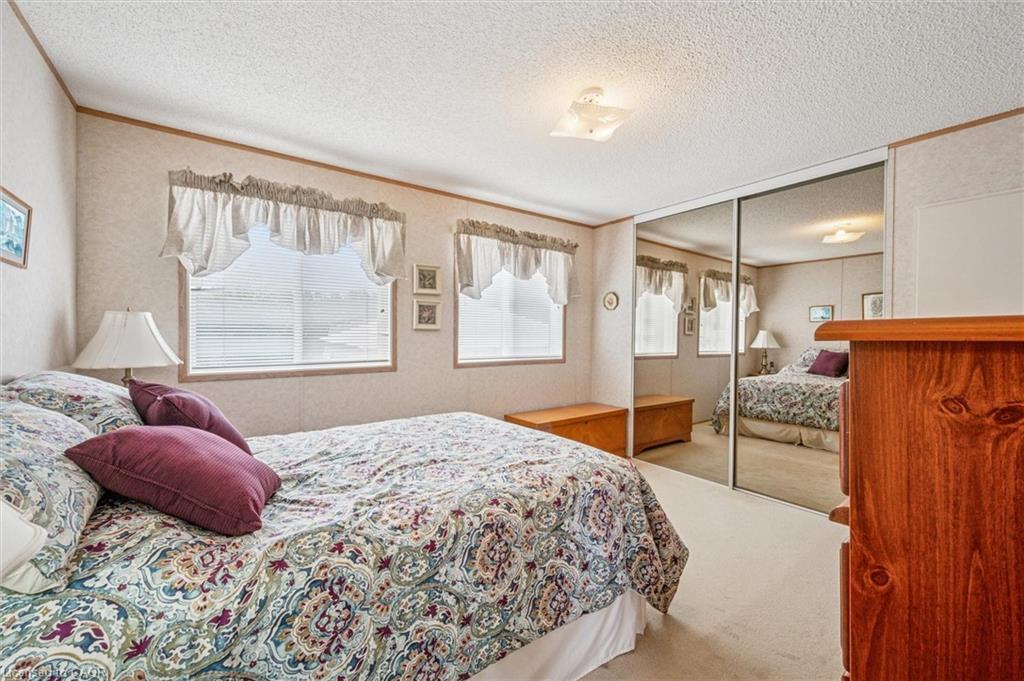 72 Ash Avenue Pvt, Puslinch, ON - Indoor Photo Showing Bedroom