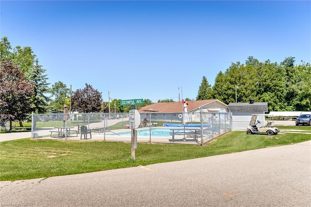 72 Ash Avenue Pvt, Puslinch, ON - Outdoor