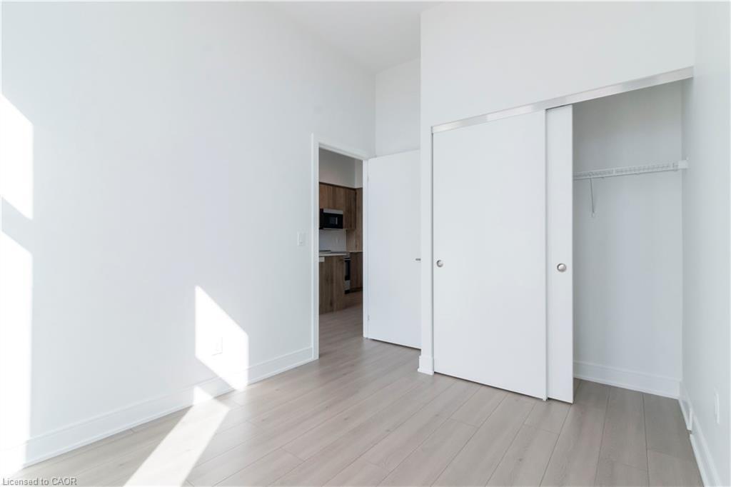 304-25 Wellington Street S, Kitchener, ON - Indoor Photo Showing Other Room