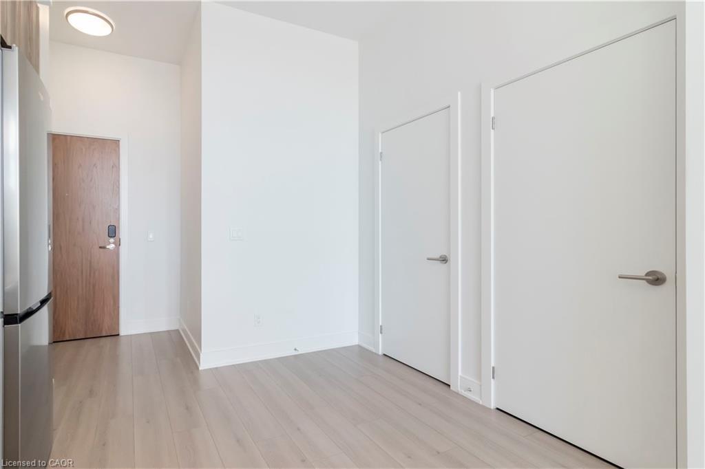 304-25 Wellington Street S, Kitchener, ON - Indoor Photo Showing Other Room