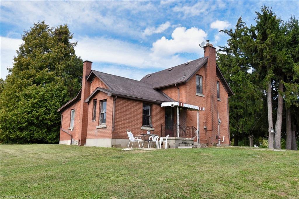 8125 Dickenson Road E, Mount Hope, ON - Outdoor