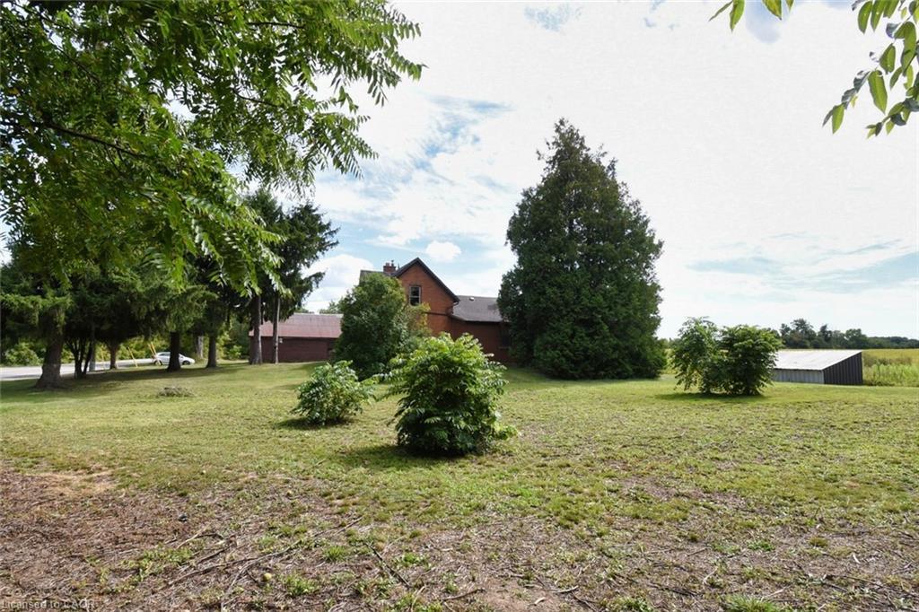 8125 Dickenson Road E, Mount Hope, ON - Outdoor
