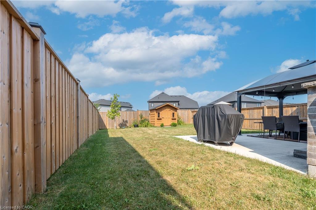 365 Beech Street, Lucan, ON - Outdoor