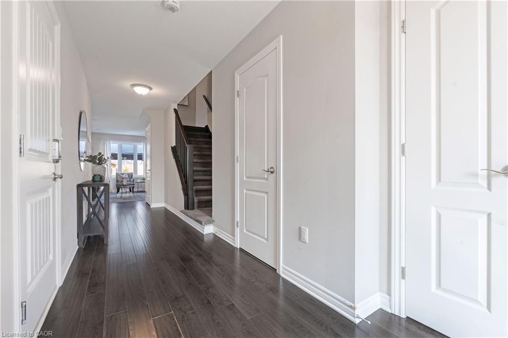 365 Beech Street, Lucan, ON - Indoor Photo Showing Other Room