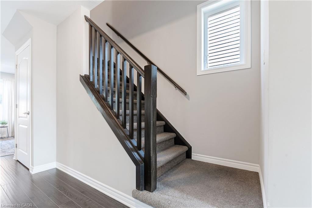 365 Beech Street, Lucan, ON - Indoor Photo Showing Other Room