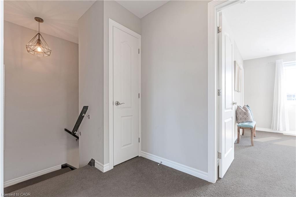 365 Beech Street, Lucan, ON - Indoor Photo Showing Other Room